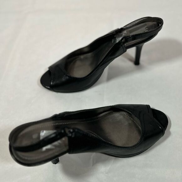 Tahari Sexy Leather Black Peep Toe Heels pumps with ankle strap Lacey Slingback - Picture 4 of 11